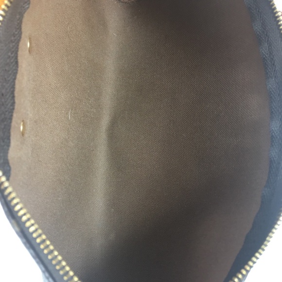 ✅CROSSBODY✅  Louis Vuitton monogram - Picture 5 of 10